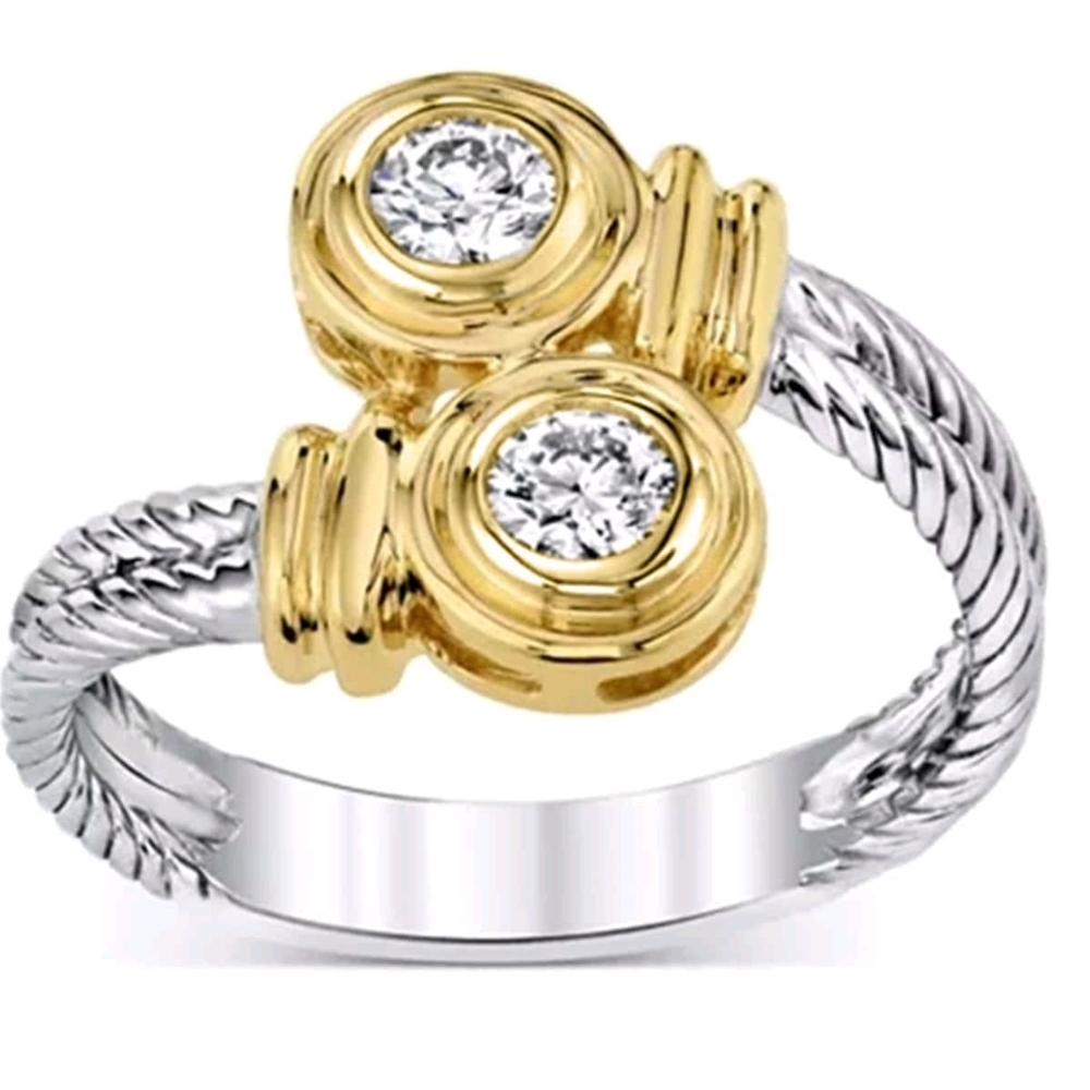 Elegant Gold and Silver Women's Ring
